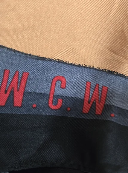 Vintage Metropolitan Museum Of Art "I Saw the Figure 5" Silk Scarf - Picture 8 of 12